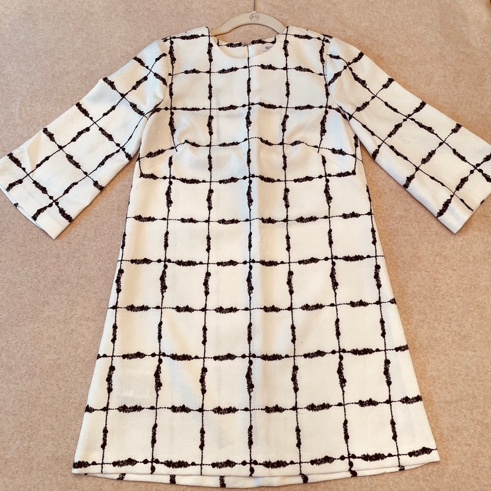 BCBG 3/4 sleeve shift dress in black/white check